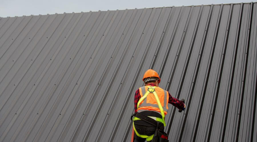 Professional gutter cleaning in Norwich, VT